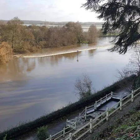 D'hotes Le Fer A Cheval Bed and Breakfast 3*