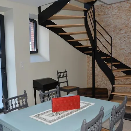 D'hotes Le Fer A Cheval Bed and Breakfast Montreuil-sur-Maine