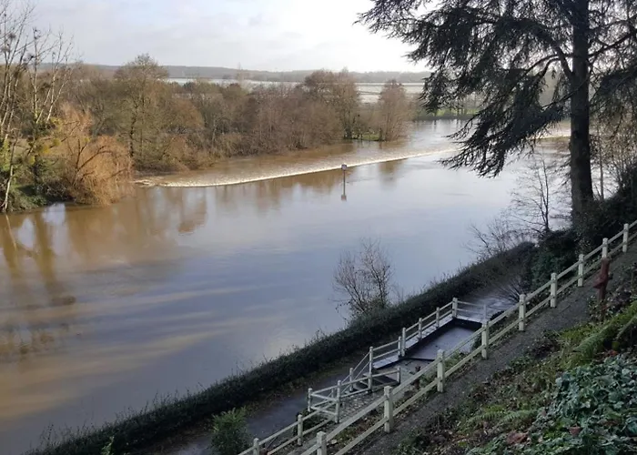 D'hotes Le Fer A Cheval Bed and Breakfast 3*